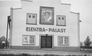 Ehemaliger „Elektra-Palast“ in Bockum-Hövel – Außenansicht mit Neonschild
