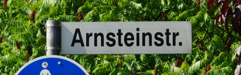 Datei:Strassenschild Arnsteinstrasse.jpg