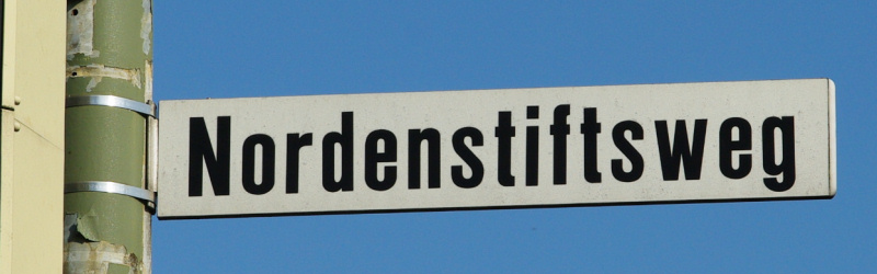 Datei:Strassenschild Nordenstiftsweg.jpg