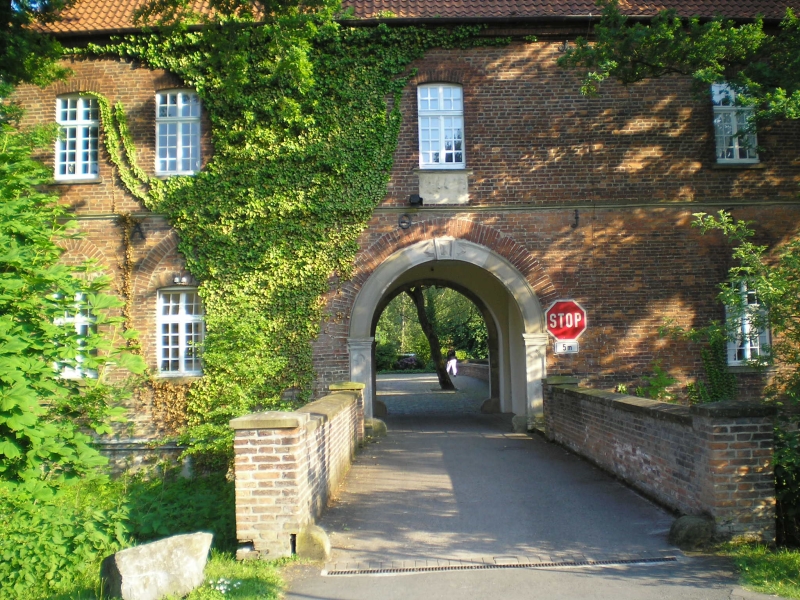 Datei:Schloss Oberwerries01.jpg