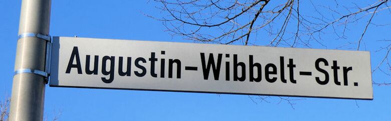 Straßenschild Augustin-Wibbelt-Straße