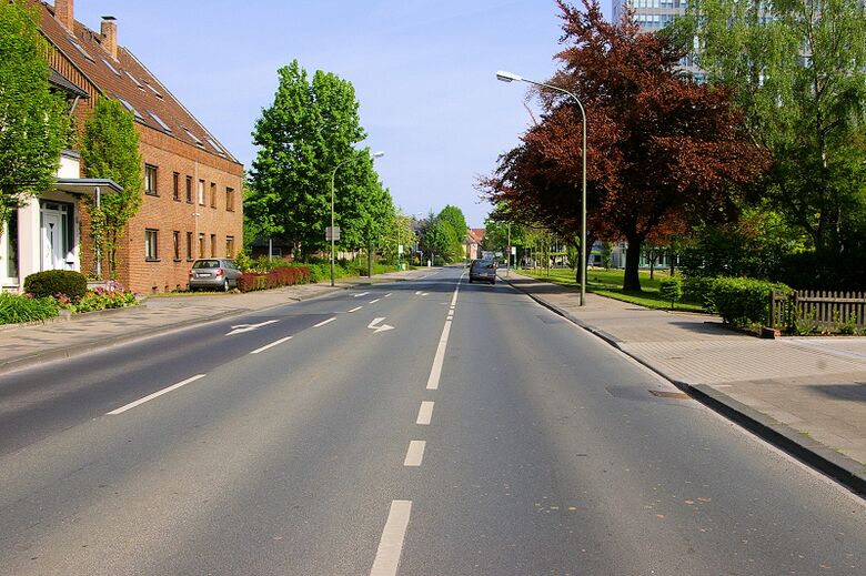 Heßlerstraße vom Caldenhofer Weg Richtung Ostenallee