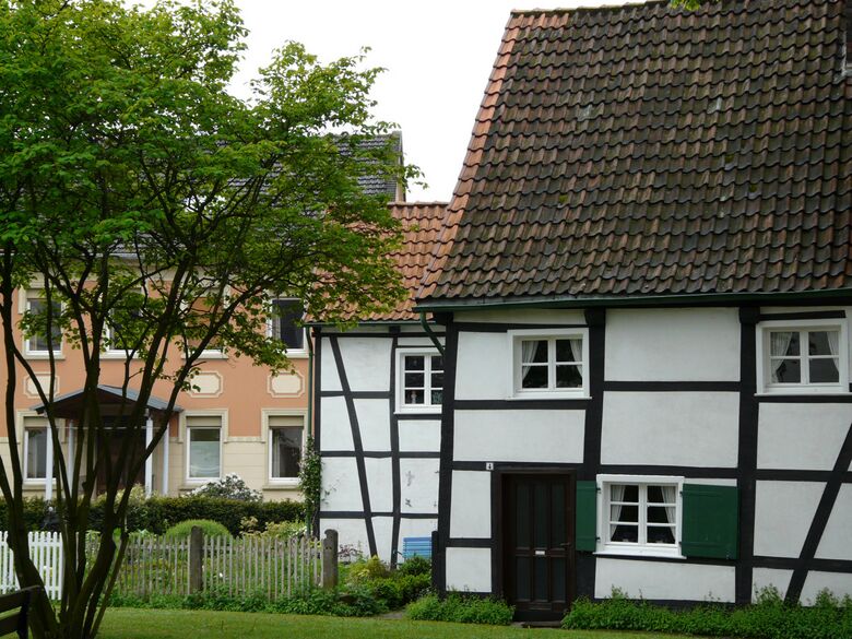 Baudenkmal Marker Kirchplatz 4 (Mai 2012)