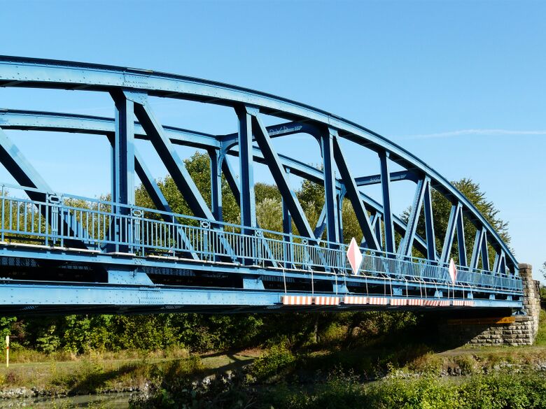 Baudenkmal Haarener Kleinbahnbrücke aus Richtung Osten