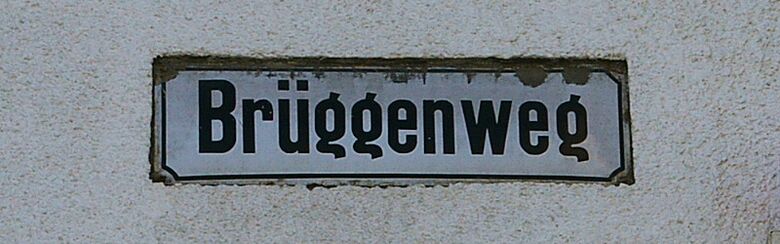 Straßenschild Brüggenweg