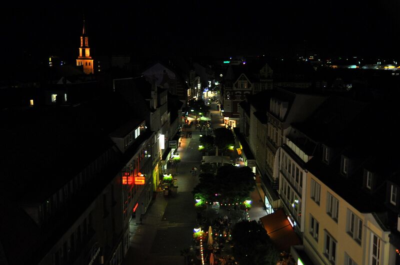 Datei:Hamm Weststrasse Nacht Westen.jpg