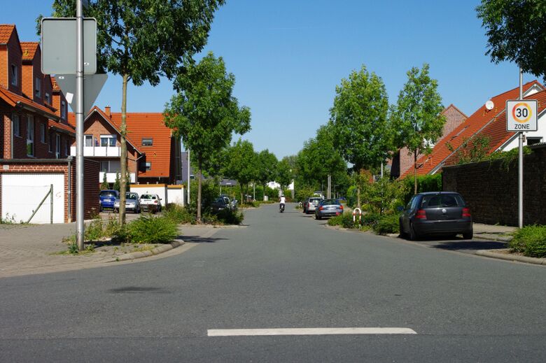 Behringstraße von der Wiescherhöfener Straße aus