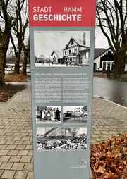 Stele Bahnhof Pelkum Vollansicht.jpg