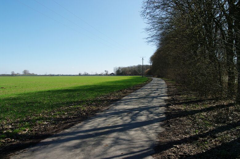 Straße-RH129 vom Caldenhofer Weg aus