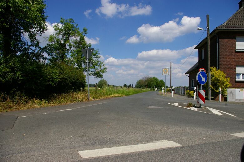 Brucknerstraße Ecke Von-Thünen-Straße