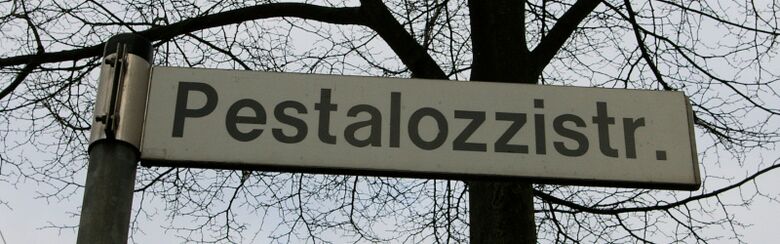 Straßenschild Pestalozzistraße