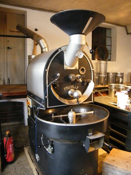 Datei:Röstmaschine Probat der Kaffeemanufaktur Pohlsmühle.jpg