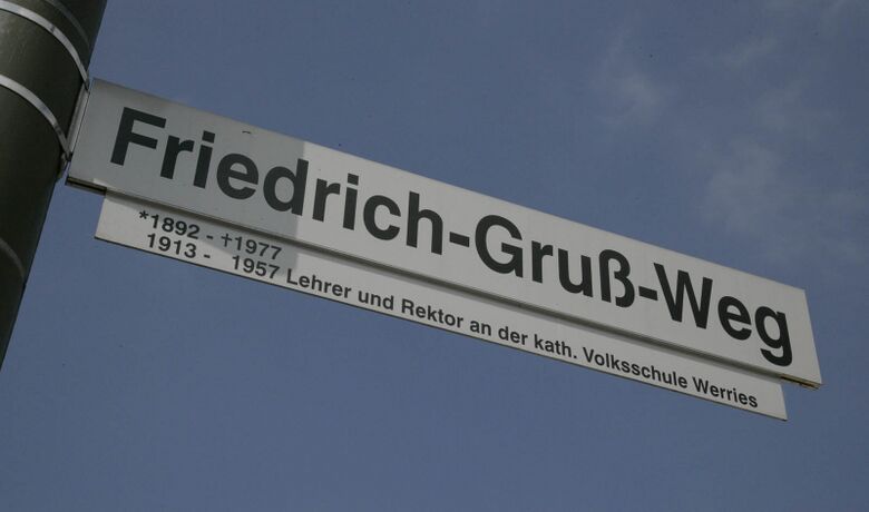 Straßenschild Friedrich-Gruß-Weg