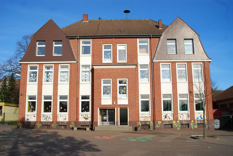 Datei:Overbergschule hinten.jpg