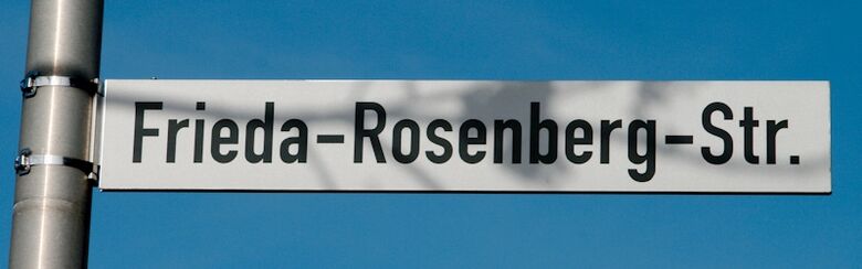 Straßenschild Frieda-Rosenberg-Straße