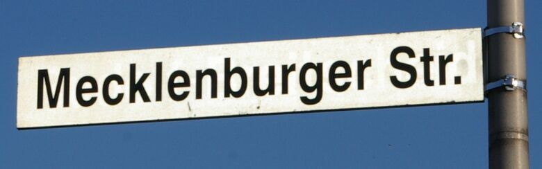 Straßenschild Mecklenburger Straße