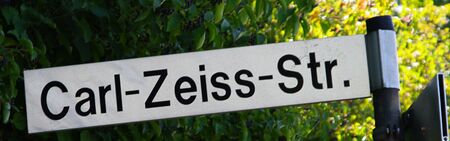 Carl Zeiss Strasse 2