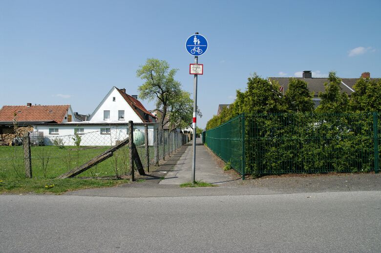 Weg-UE-c26 von der Kölnischen Straße aus