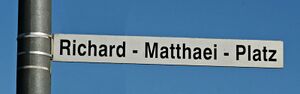 Straßenschild Richard-Matthaei-Platz