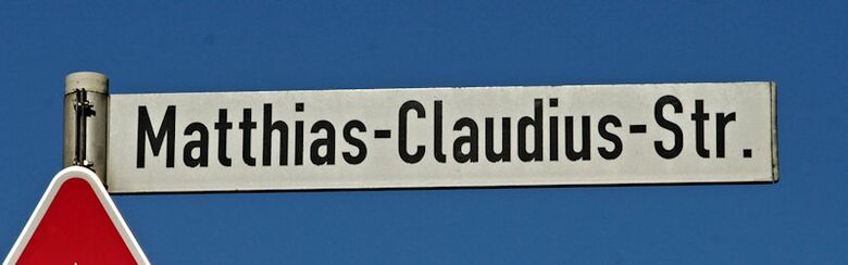 Straßenschild Matthias-Claudius-Straße