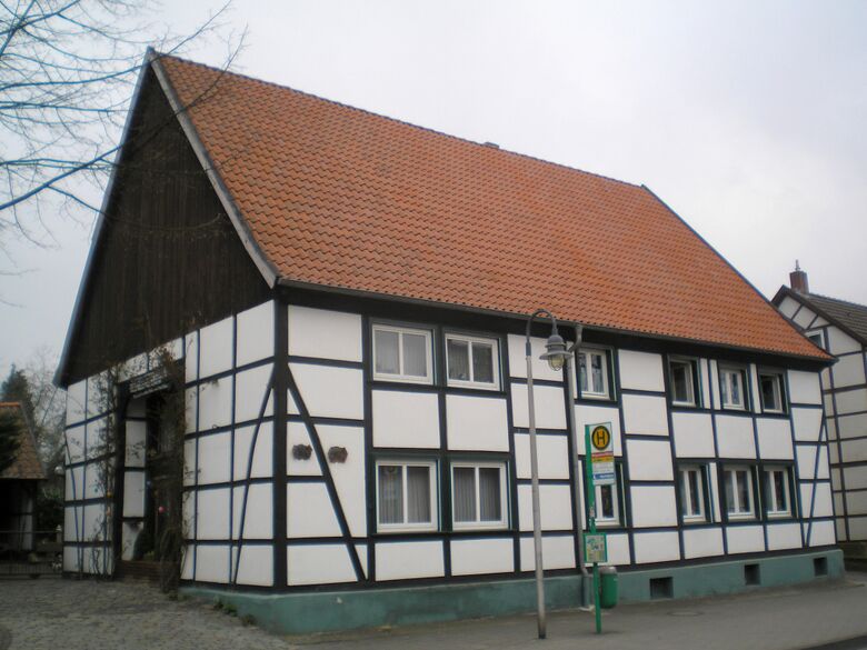 Giebel-/Traufseite zur Alte Salzstraße