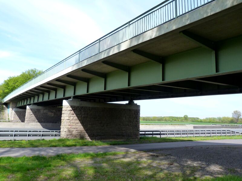 Datei:Caldenhofer-Weg-Brücke 02.jpg
