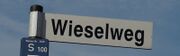 Strassenschild Wieselweg.jpg