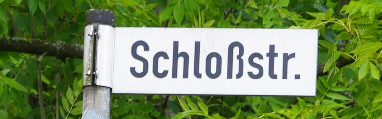 Straßenschild Schlossstraße